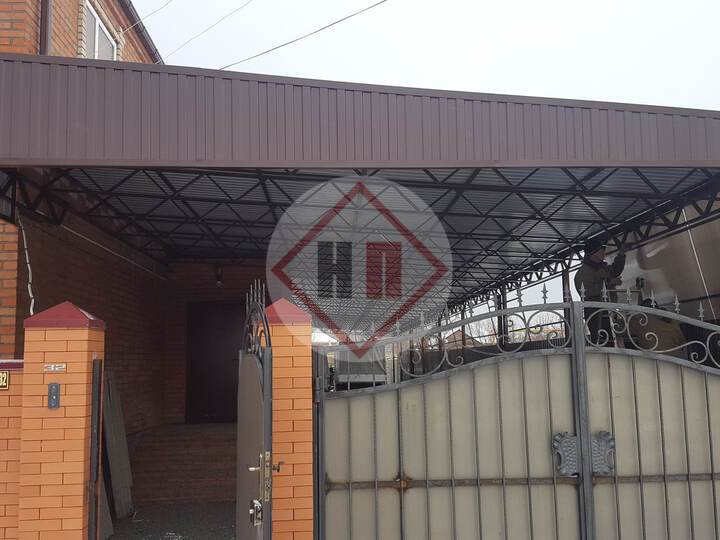 навес из металлопрофиля к дому