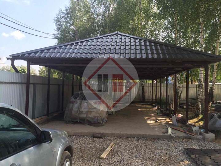 четырехскатный навес с металлочерепицей