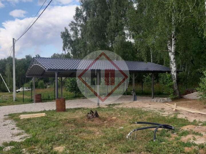 большой навес из металлочерепицы