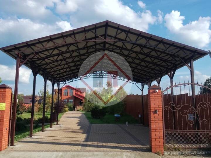 двускатный навес из профлиста с усилением ригеля