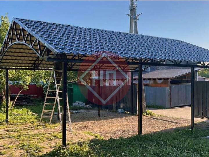 навес из металлочерепицы с арочным низом ферм