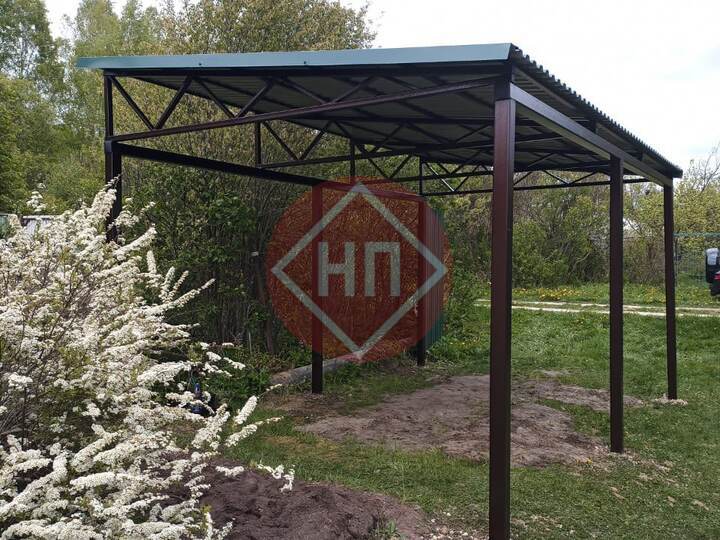 односкатный навес с усиленными столбами