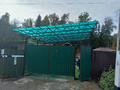 металлический навес с кровлей из сотового поликарбоната