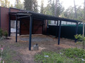 навес с односкатной кровлей из поликарбоната