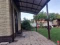 навес для дома вид с боковой стороны