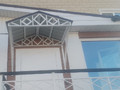 двускатные козырек над крыльцом